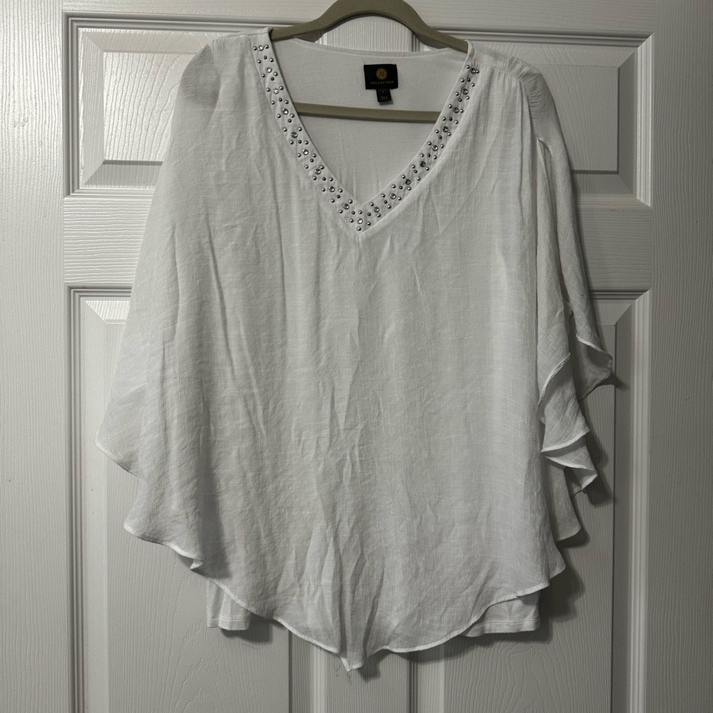 JM Collection White Flutter Sleeve Asymmetrical Blouse